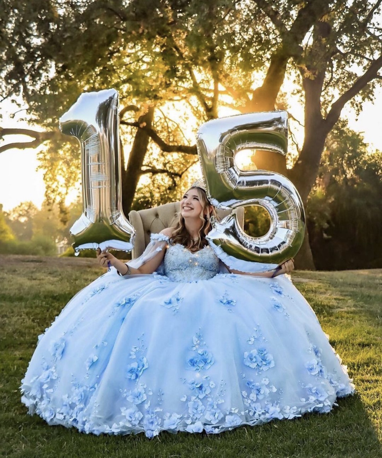 How To Photograph A Quinceanera